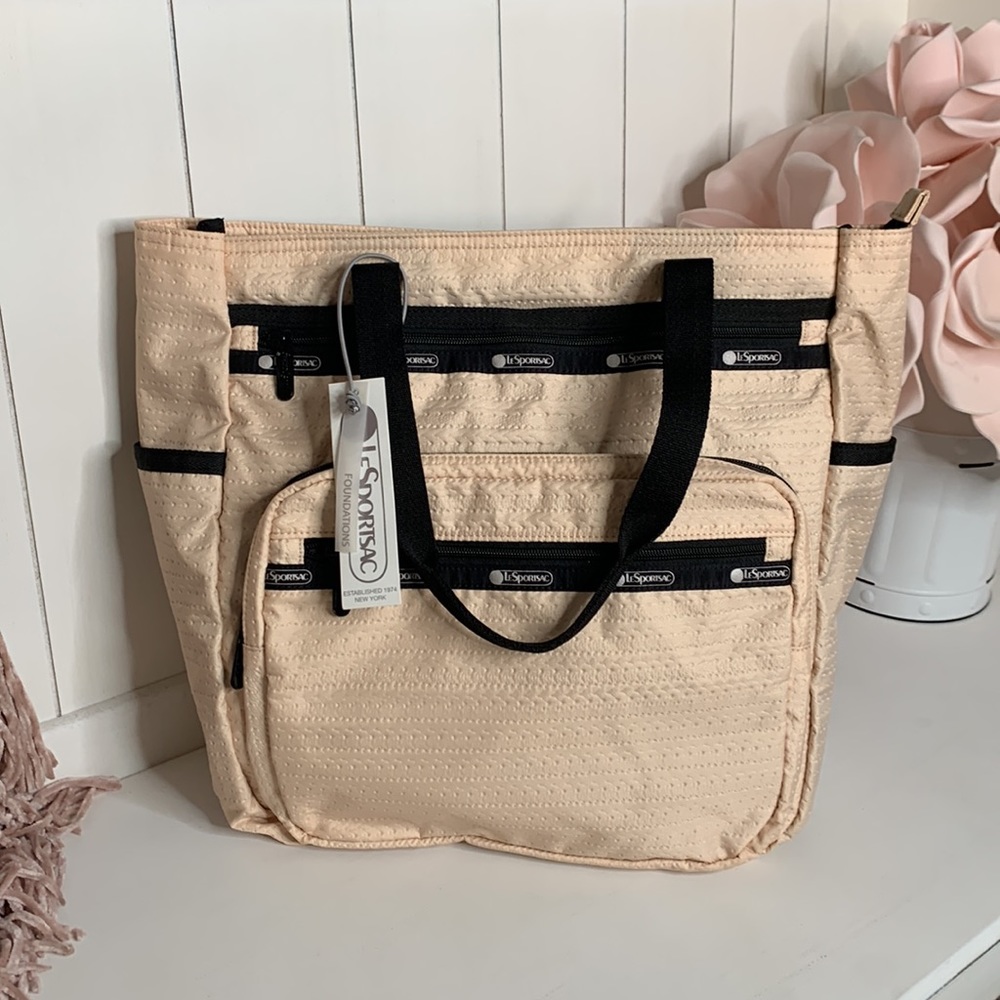 Pink lesportsac bag